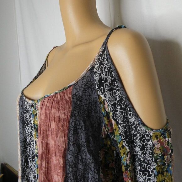 Kori Floral Patchwork Cold Shoulder Mini Dress Med - Picture 2 of 8